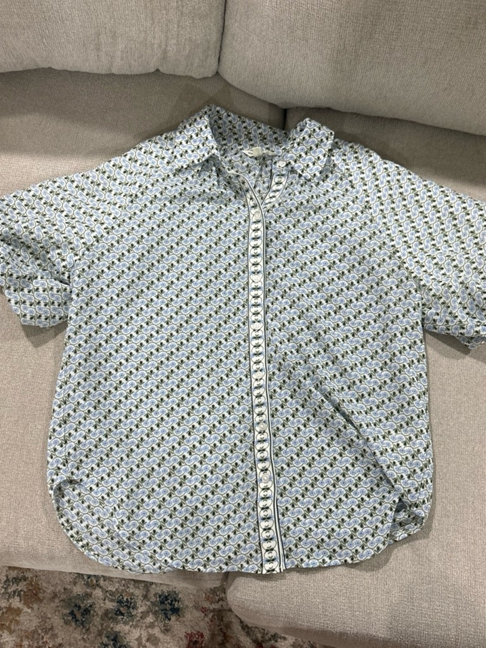 Max Studio Light Blue and White Short-Sleeve Button-Up Blouse